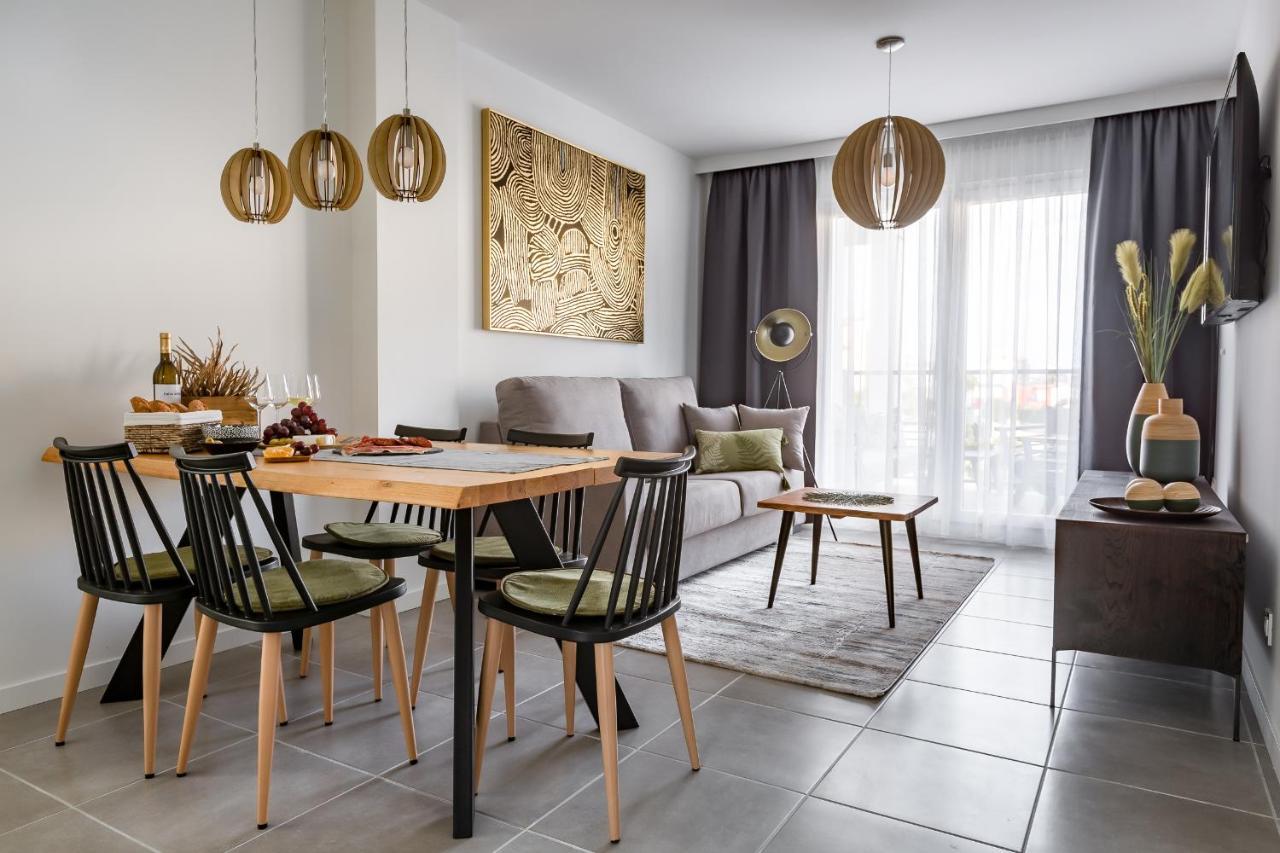 Sunny Apartment In Denia With Outdoor Swimming Pool And Garage Parking Place Included, 300M From The Sandy Beach ภายนอก รูปภาพ